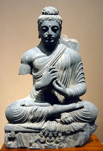 seated damaged buddha